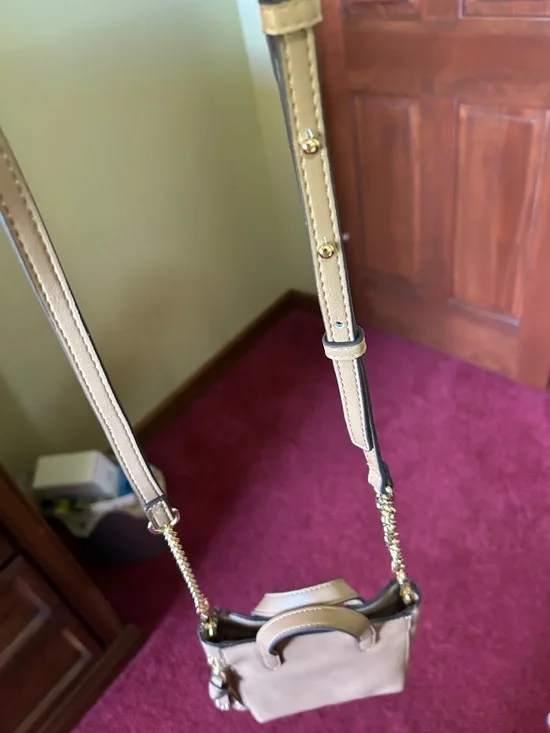 INC International Concepts Beige Leather Crossbody Bag with Gold Chain - Picture 2 of 4